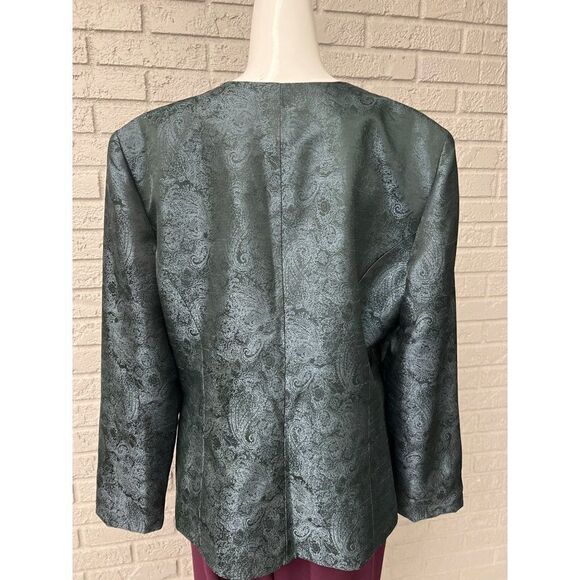 Patra Green Paisley Print With Rhinestone Button Blouse Size 16 - Picture 2 of 7